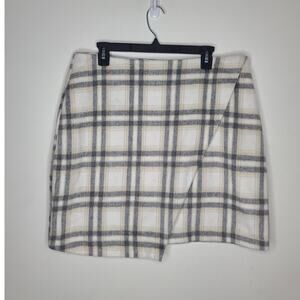 Bagatelle cream grey plaid faux wrap fleece skirt - large